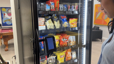 smart-vending-door-open